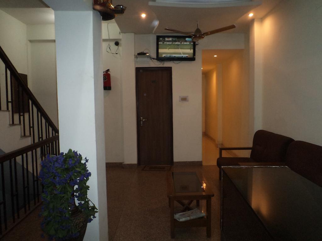 Hotel Umang Lucknow Exteriör bild